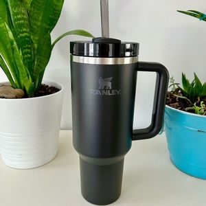 NEW Stanley H2.0 FlowState Tumbler - 40 oz (Black)